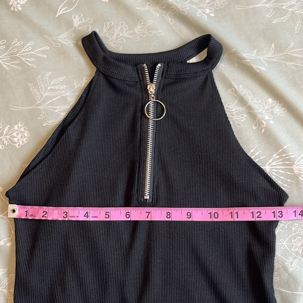 Racerback zip front tank top - Picture 3 of 5